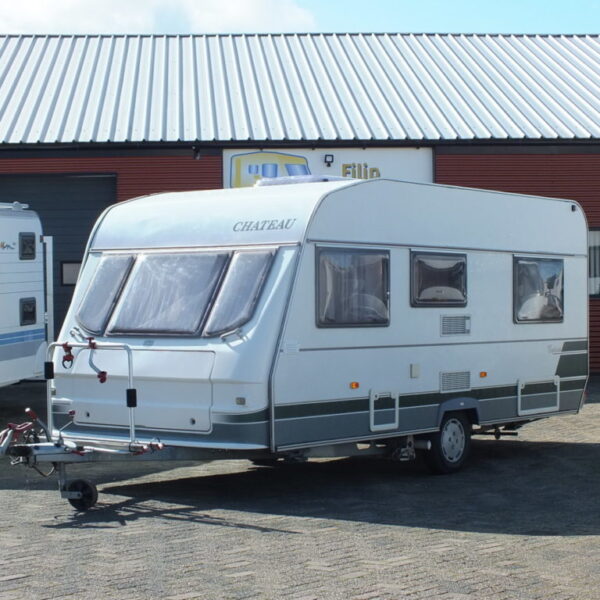 CHATEAU Calista 450 bj.2000, met MOVER, FRANS BED, VOORTENT