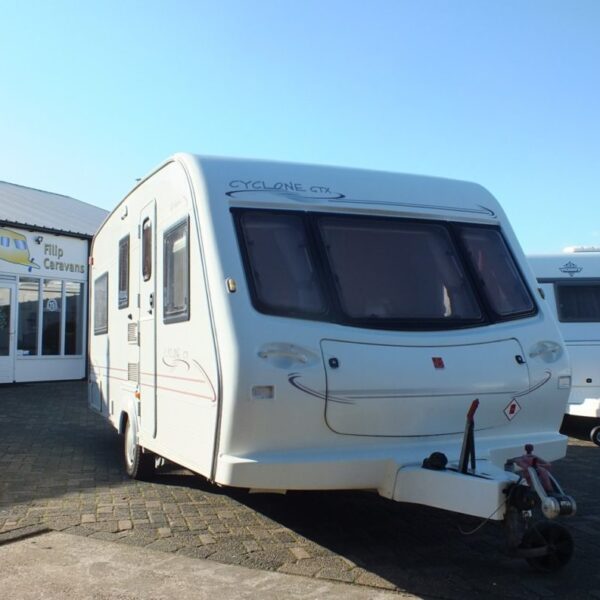 ELDDIS Cyclone GTX 530 bj. 2001, MOVER, VOORTENT, GASBOILER