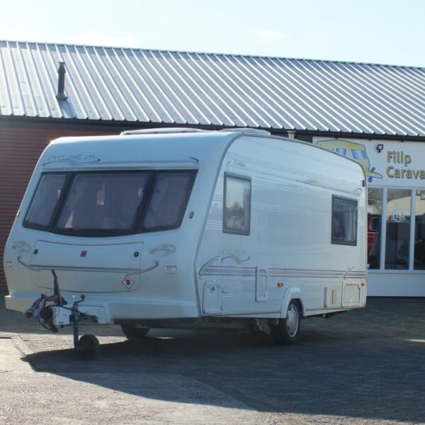 ELDDIS Cyclone GTX 530 bj. 2001, MOVER, VOORTENT, GASBOILER