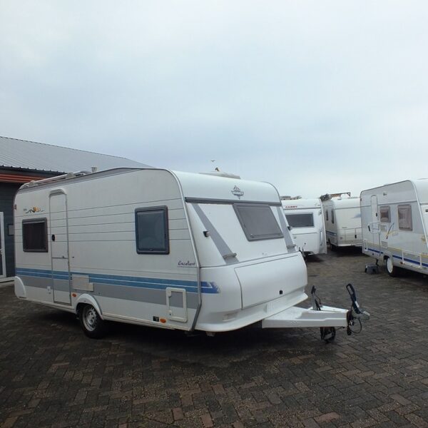 Hobby Excellent Easy bj.2002 met fransbed, mover en douche