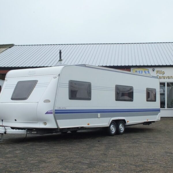 HOBBY Prestige 720 UMF bj.2007, met TRUMA BANKAIRCO, VOORTENT