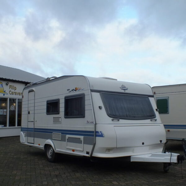 HOBBY De luxe Easy 440 SF bj.2002, TOP STAAT, met VOORTENT