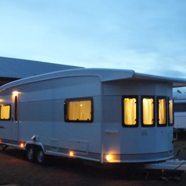 HOBBY Landhaus 770 CL PRESTIGE GAIABAO bj.2014, met VOORTENT