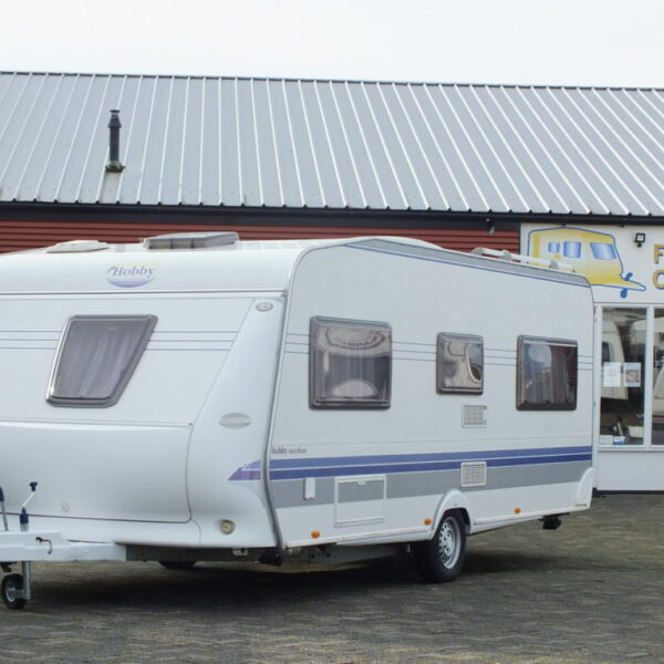 HOBBY Excellent 560 UFE bj.2008, met AIRCO en BRAND VOORTENT