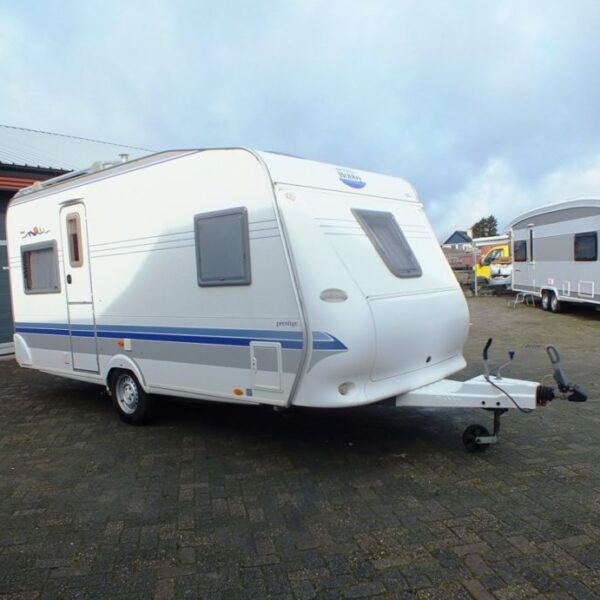 Hobby Prestige bj.2005 met mover, voortent en luifel