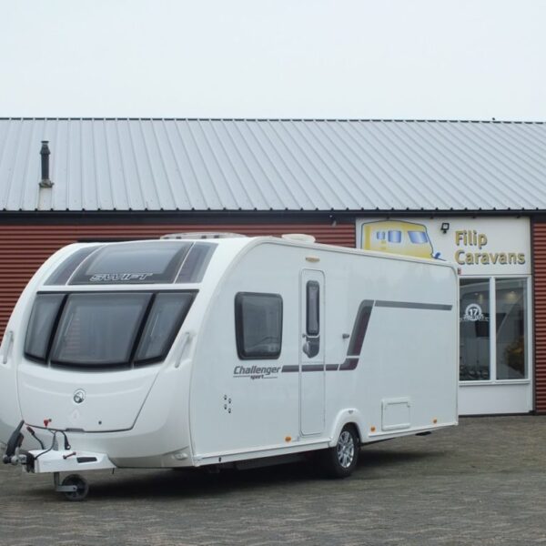 SWIFT CHALLENGER 584, TOP STAAT, QUEENSBED, ZAKLUIFEL