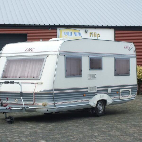 LMC LUXUS 490 bj.2001, met MOVER, FRANS BED, VOORTENT