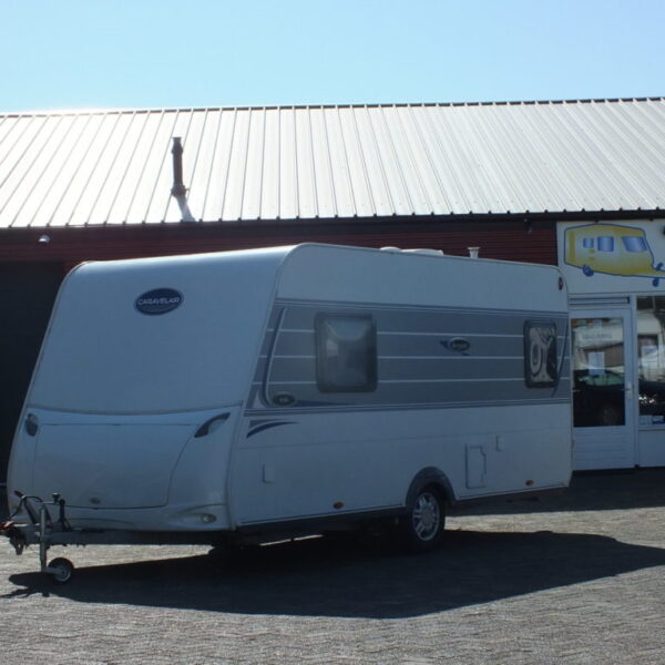 CARAVELAIR Antares 450 bj.2014 MOVER VOORTENT 2 APARTE BEDDEN