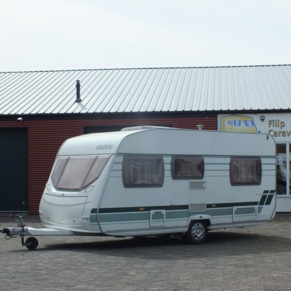 CHATEAU Calista 450 bj.2004, met TRUMA MOVER, VOORTENT