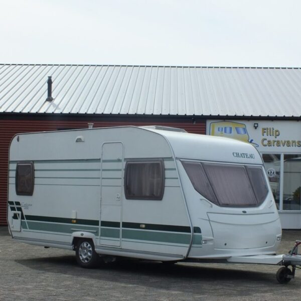 CHATEAU Calista 450 bj.2004, met TRUMA MOVER, VOORTENT