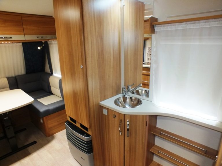 Caravelair Antares Style Bj Met Douche Safari Room Filip