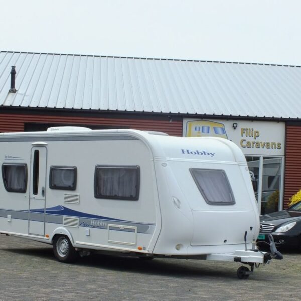 HOBBY De Luxe 495 UL bj. 2009, met AIRCO, MOVER, VOORTENT