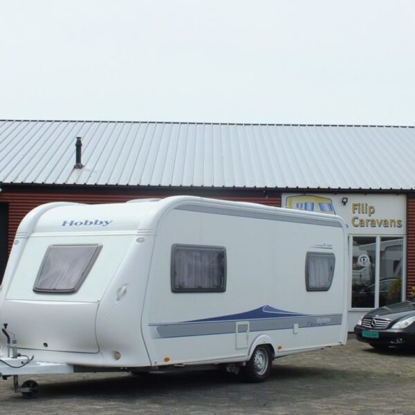 HOBBY De Luxe 495 UL bj. 2009, met AIRCO, MOVER, VOORTENT