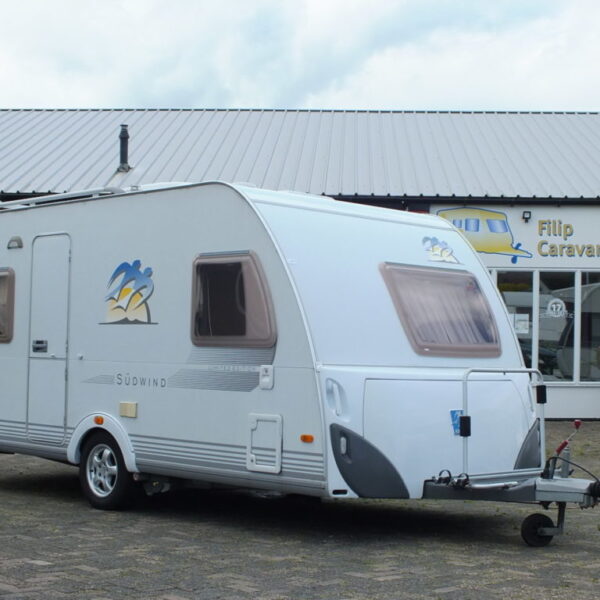 KNAUS Sudwind 450 FU bj.2006, met MOVER, AIRCO, VOORTENT