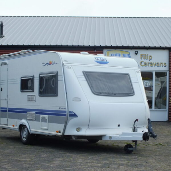 HOBBY De luxe Easy 440 SB modeljaar 2003, VOORTENT, LUIFEL