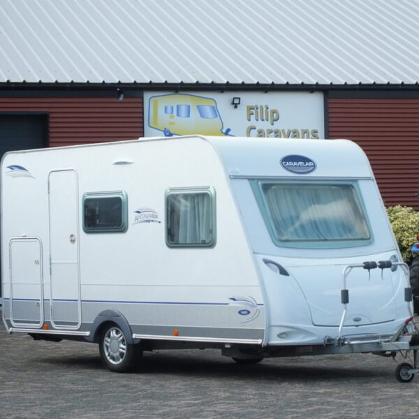 Caravelair Antares Luxe 416, bj.2012 met stapelbed, voortent