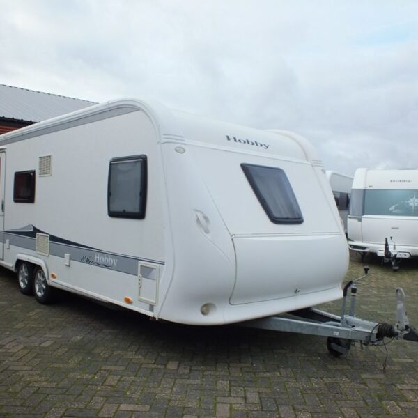 HOBBY Prestige 650 UMFE bj.2011, met AIRCO en VOORTENT