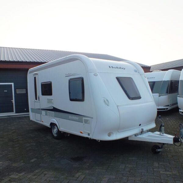 Hobby Excellent 410 SFE,bj. 2011 met mover, fransbed, voortent