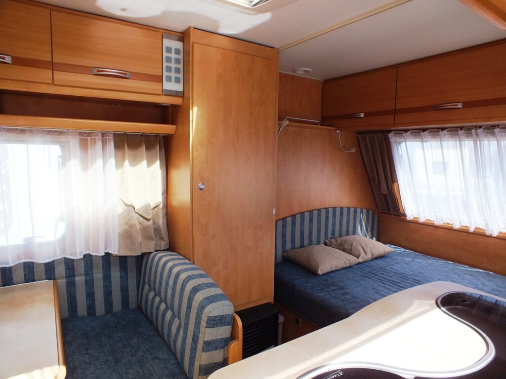 Caravelair Ambiance Style Bj Persoons Met Voortent Filip