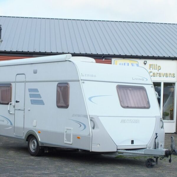 ERIBA-HYMER Living 465 bj.2005, met AIRCO, MOVER, VOORTENT