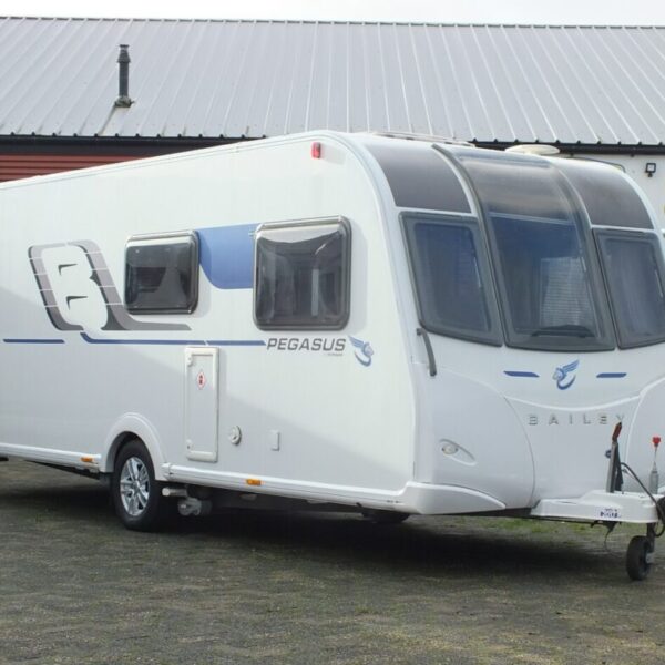 BAILEY PEGASUS VERONA bj.2016, met MOVER en DOUCHE